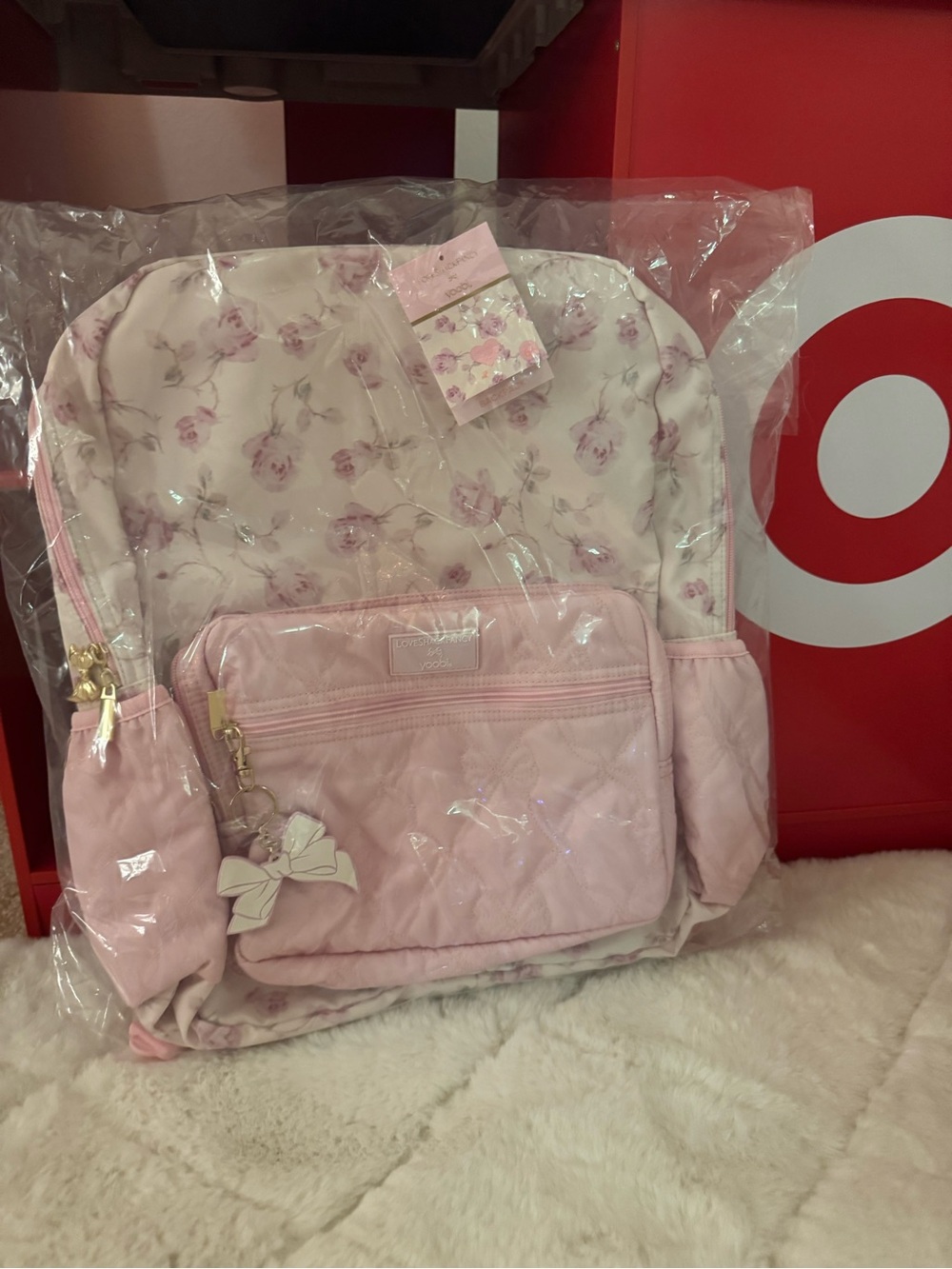 LoveShackFancy × Target
Ribbon Rosa Floral Backpack
Sterling Dusk
ONEW - Picture 2 of 4